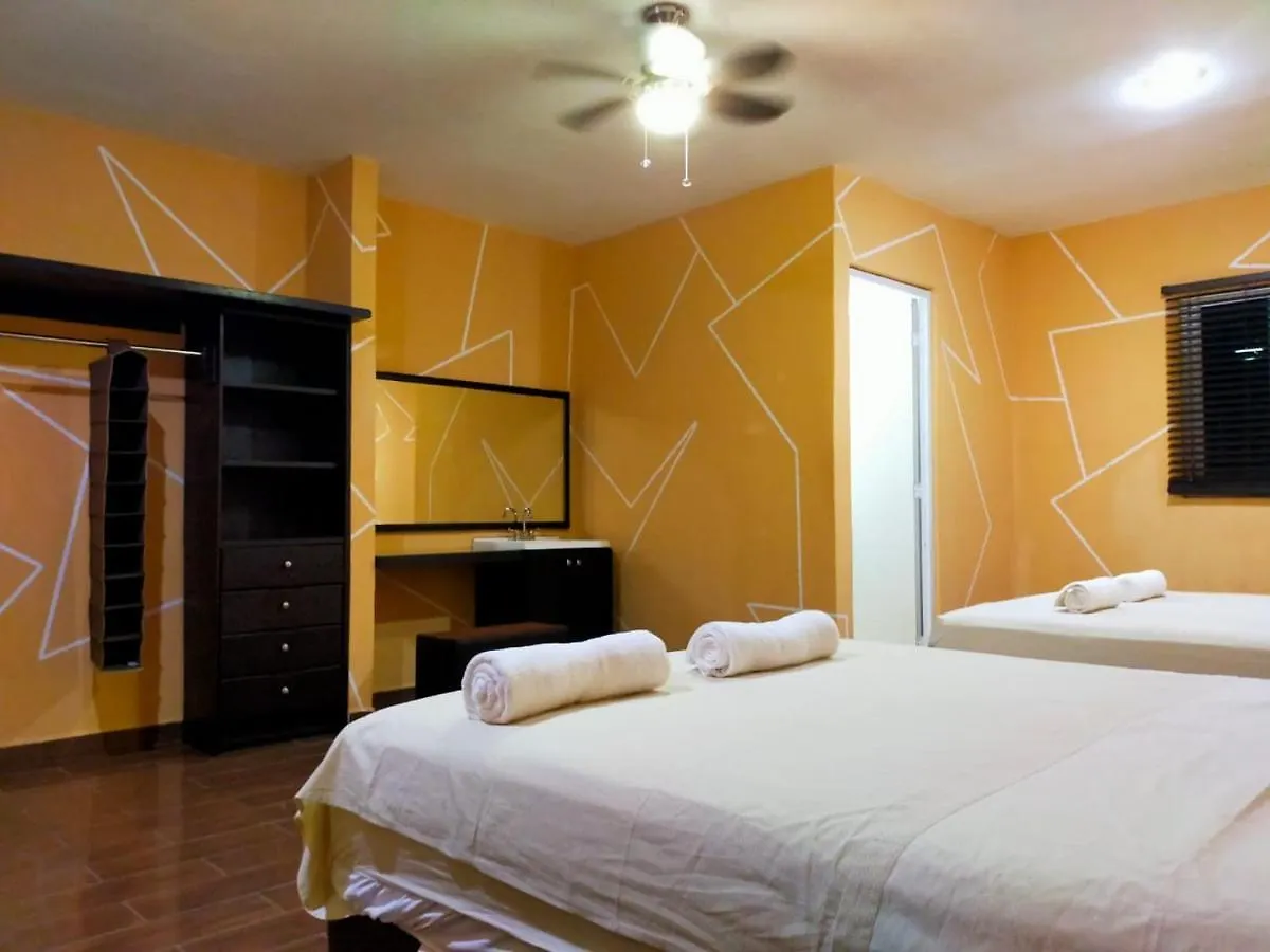 度假居 普拉亚卡门Casa Mexicana Amplia Con Seguridad, Alberca Y Parking别墅 墨西哥