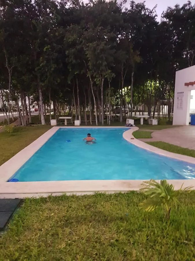 普拉亚卡门Casa Mexicana Amplia Con Seguridad, Alberca Y Parking别墅 墨西哥