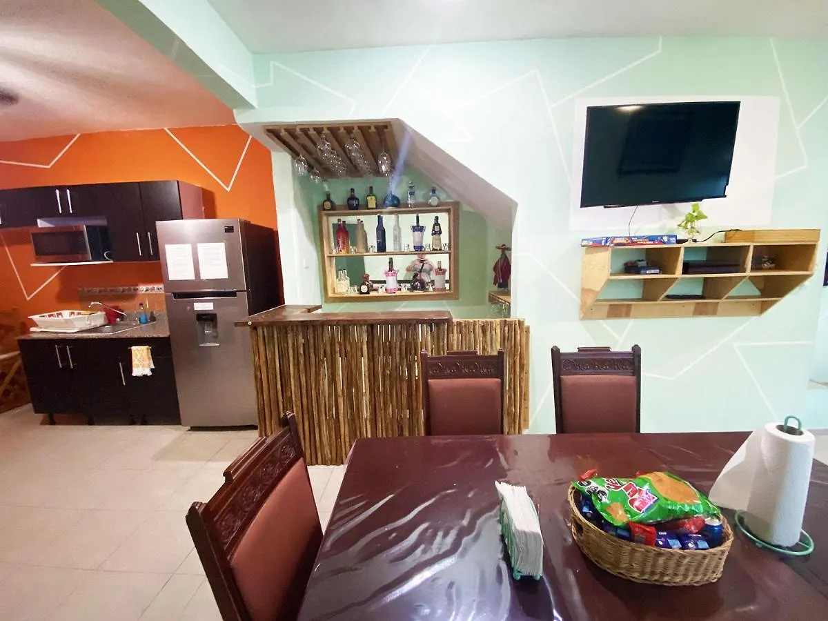 普拉亚卡门Casa Mexicana Amplia Con Seguridad, Alberca Y Parking别墅 墨西哥